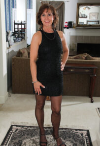 Elegant and 453 year old Lynn from AllOver30 slips off her evening dress AllOver30 Pics